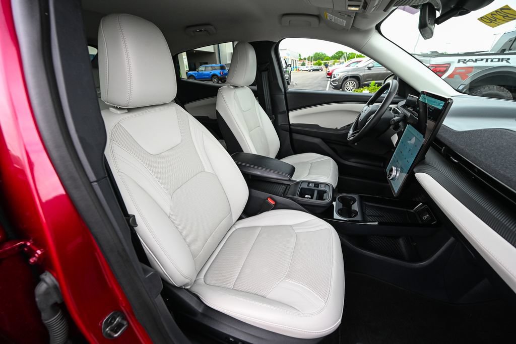 Certified 2025 Ford Mustang Mach-E Premium AWD/4WD image 25