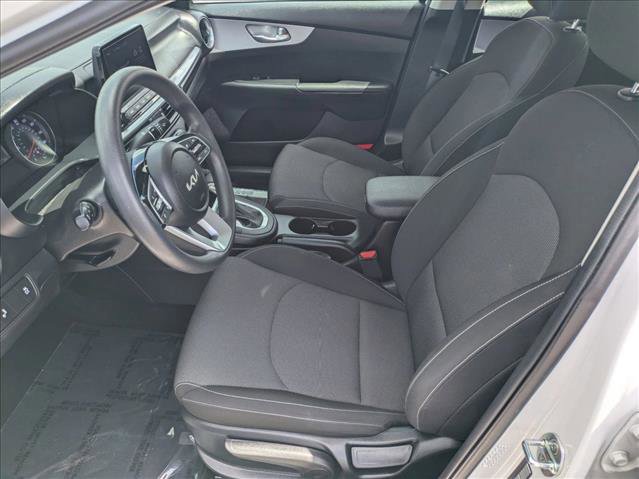 Used 2024 Kia Forte LXS w/ LXS Technology Package FWD image 15