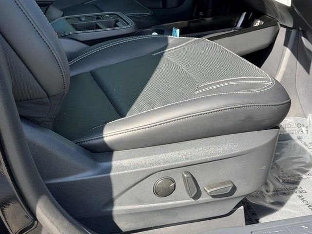 Certified 2025 Ford Mustang Mach-E Premium AWD/4WD image 30