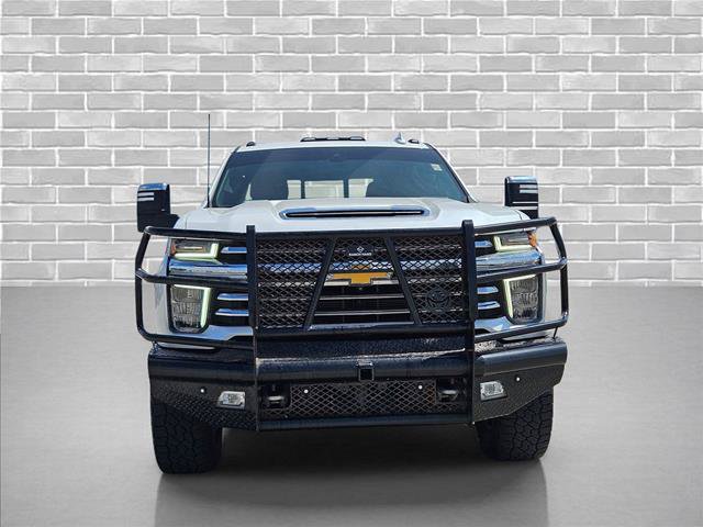 Used 2022 Chevrolet Silverado 3500 High Country w/ Safety Package II AWD/4WD image 2