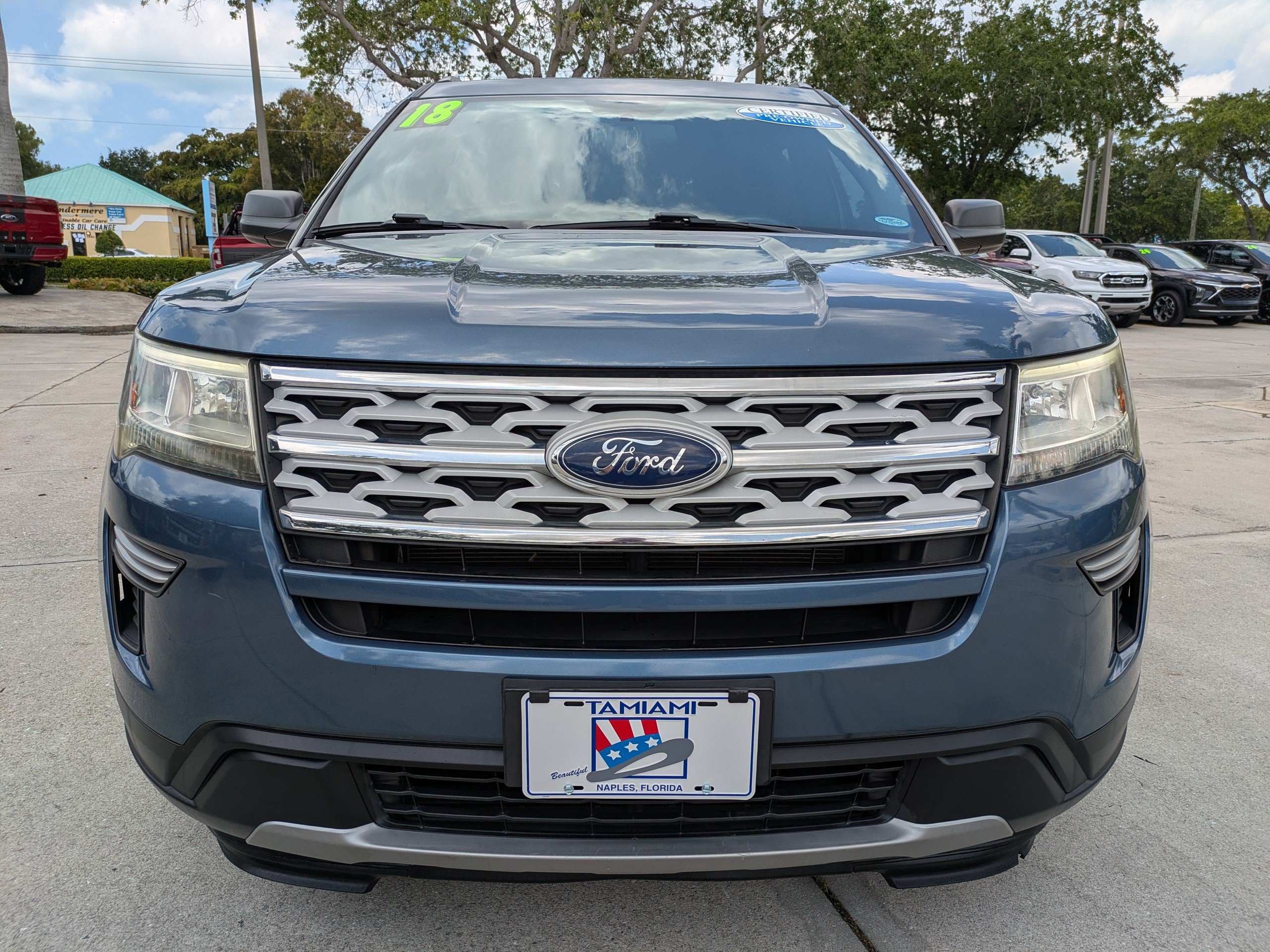Certified 2018 Ford Explorer XLT FWD image 8