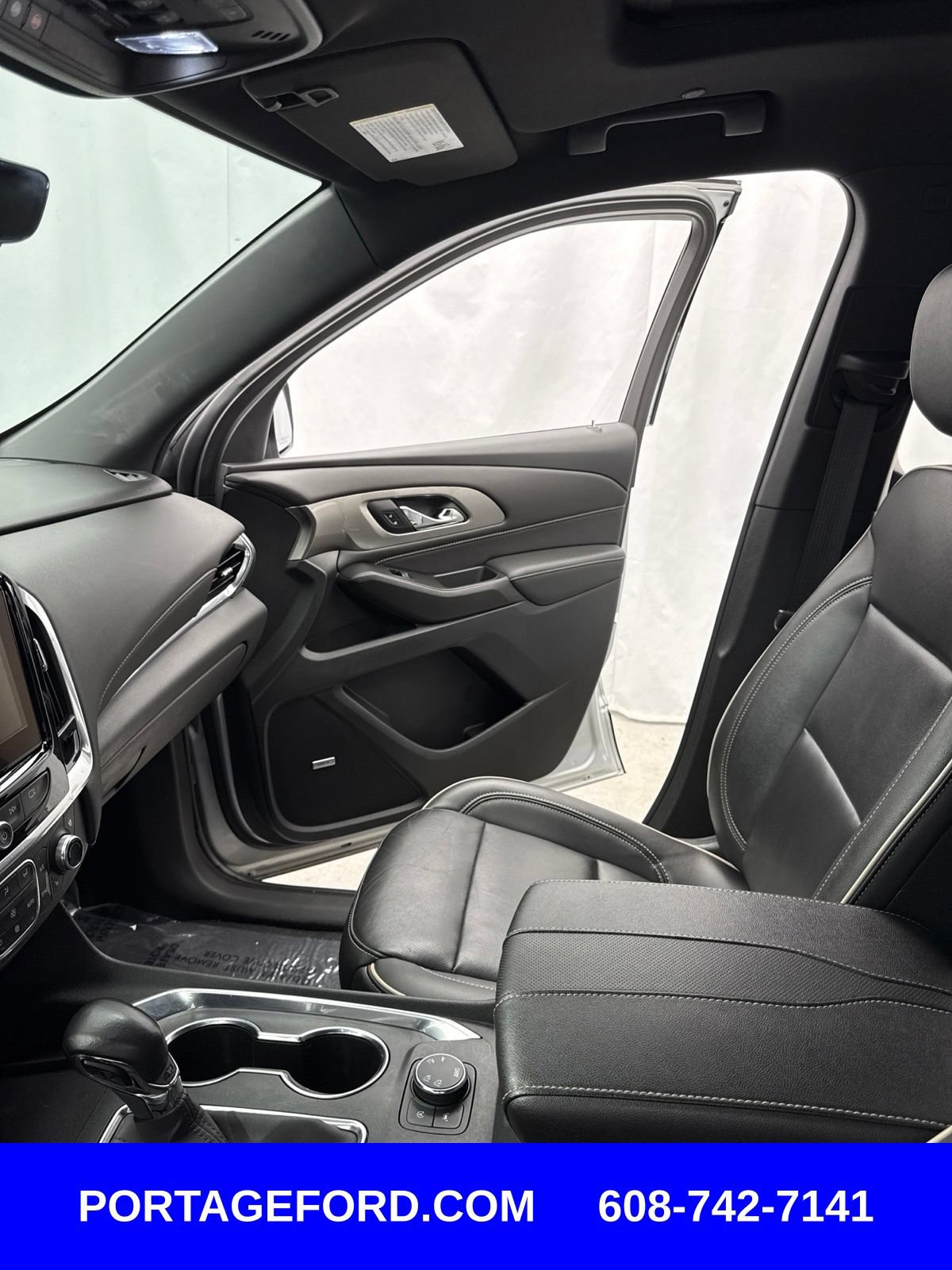 Used 2022 Chevrolet Traverse Premier w/ Redline Edition AWD/4WD image 22
