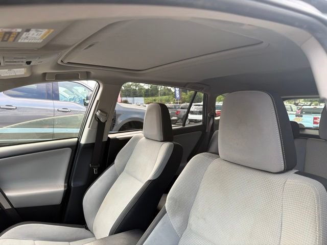 Used 2017 Toyota RAV4 XLE FWD image 13