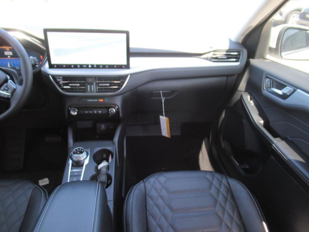 Certified 2024 Ford Escape PHEV w/ PHEV Premium Package image 15