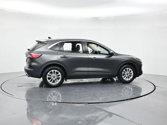 Certified 2020 Ford Escape SE image 2