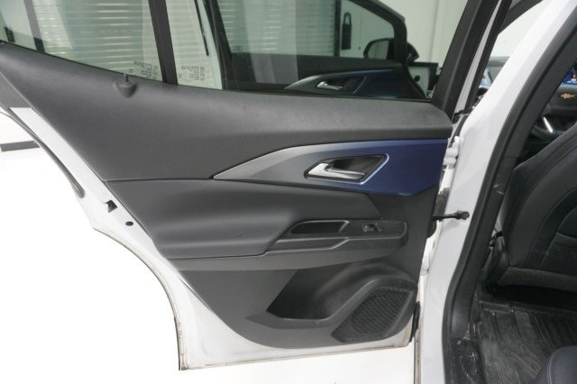 Used 2025 Chevrolet Equinox EV LT w/ Convenience Package FWD image 19