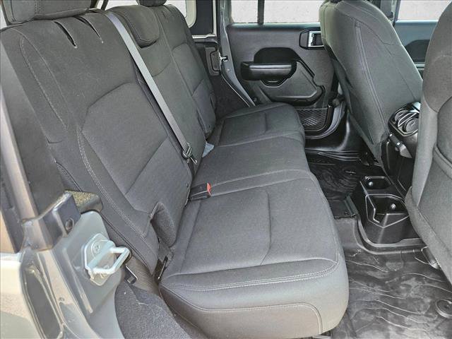 Used 2018 Jeep Wrangler Unlimited Sport S AWD/4WD image 19