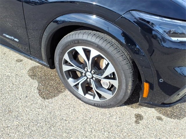 Certified 2022 Ford Mustang Mach-E Premium image 4