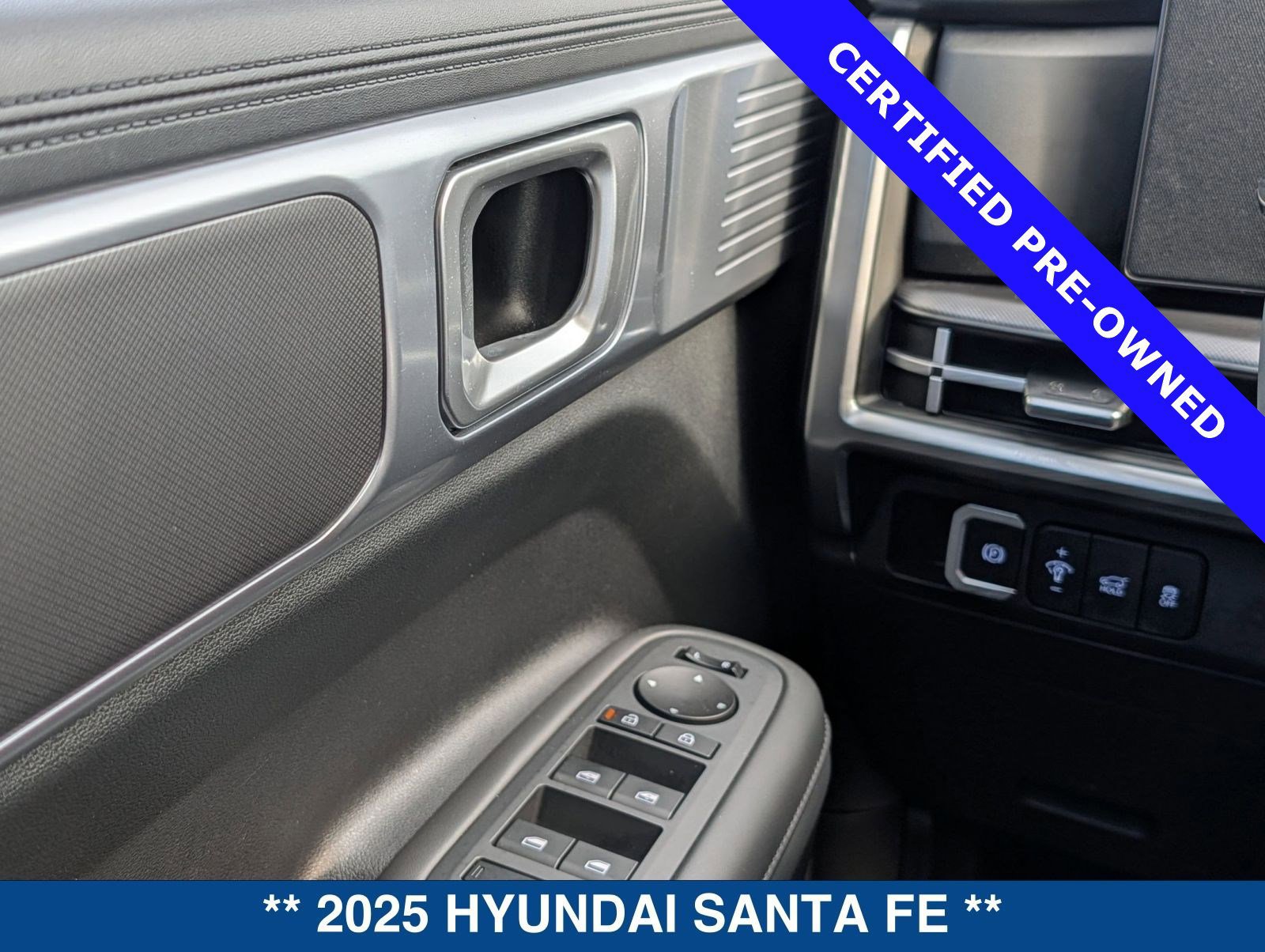 Used 2025 Hyundai Santa Fe SEL image 24