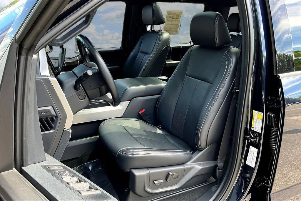 Certified 2022 Ford F250 Lariat w/ Tremor Off-Road Package AWD/4WD image 24