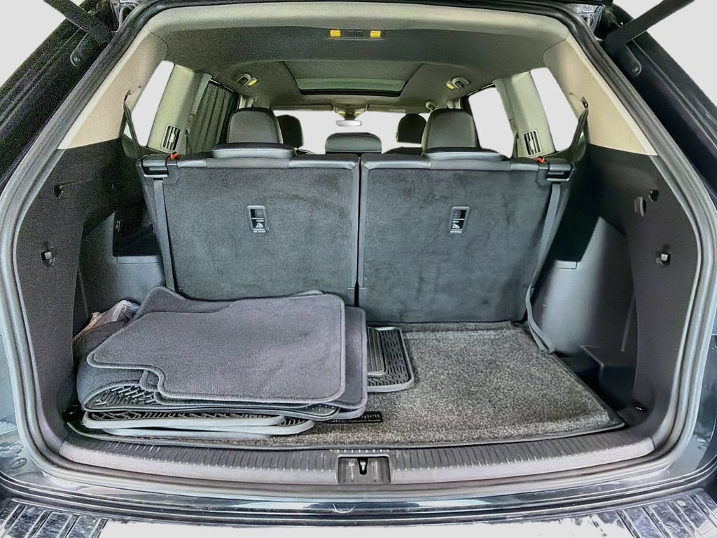 Used 2019 Volkswagen Atlas SEL R-Line FWD image 32