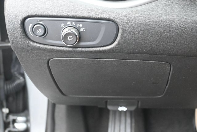 Used 2025 Chevrolet Malibu LT FWD image 14