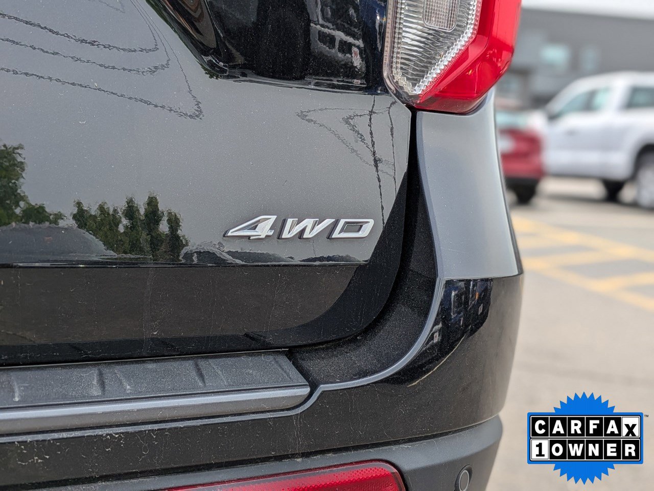 Certified 2023 Ford Explorer XLT w/ Equipment Group 202A AWD/4WD image 12