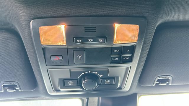 Used 2023 Toyota Tacoma TRD Off-Road w/ TRD Premium Off Road Package AWD/4WD image 24