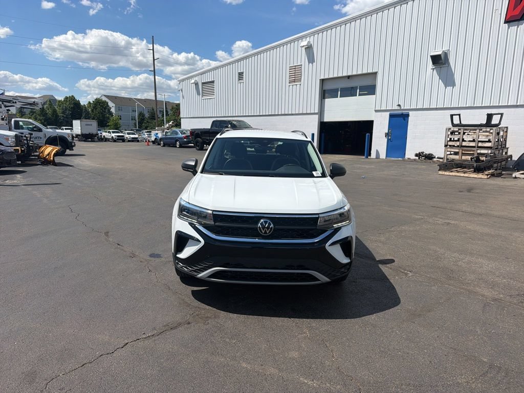 Used 2023 Volkswagen Taos S w/ Driver Assistance Package FWD image 3