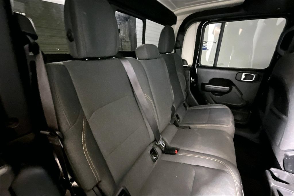 Used 2024 Jeep Gladiator Sport AWD/4WD image 22