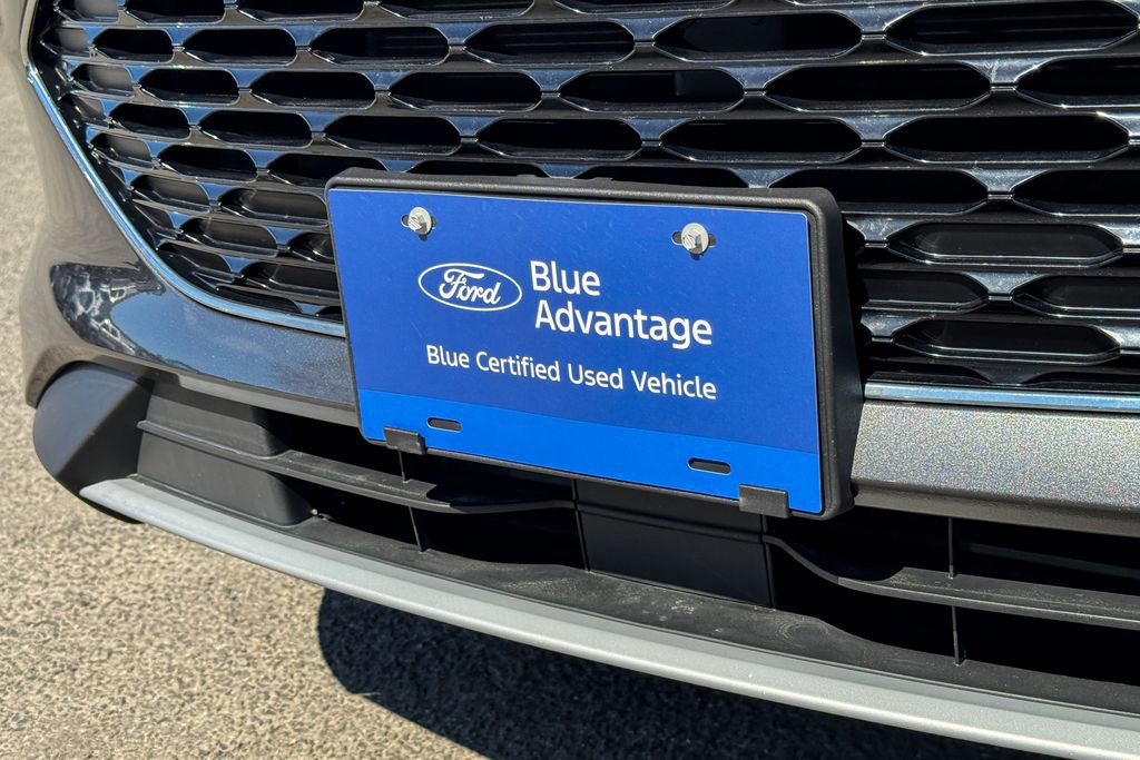 Certified 2020 Ford Escape SE image 9