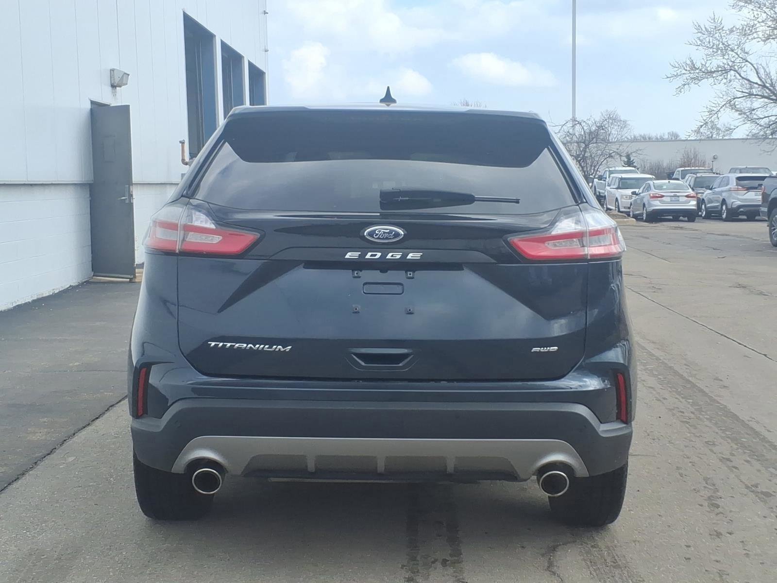 Certified 2024 Ford Edge Titanium w/ Equipment Group 301A image 3