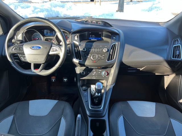 Certified 2018 Ford Focus ST image 33