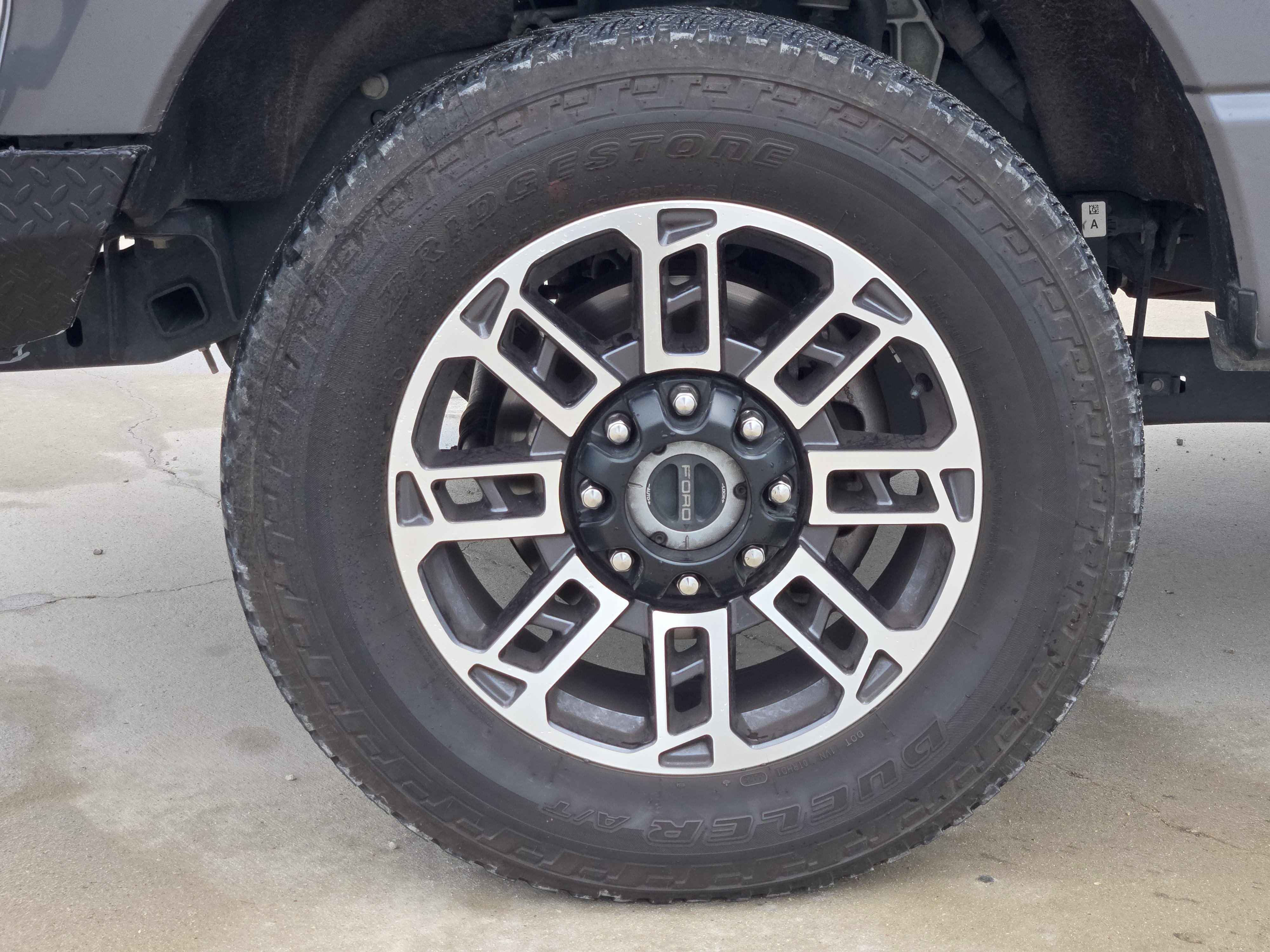 Certified 2024 Ford F250 Platinum w/ FX4 Off-Road Package AWD/4WD image 12