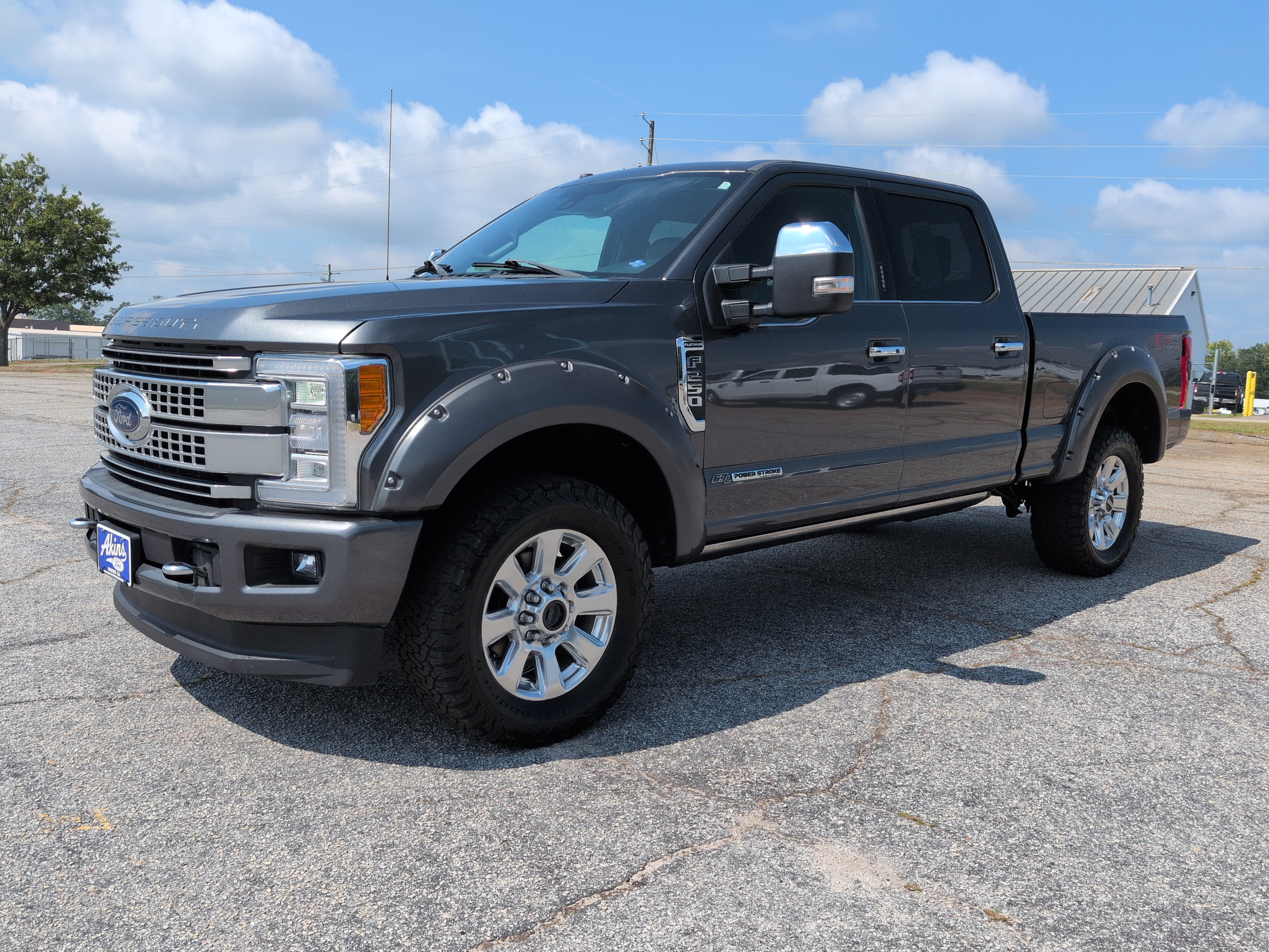 Certified 2018 Ford F250 Platinum w/ Platinum Ultimate Package AWD/4WD image 6