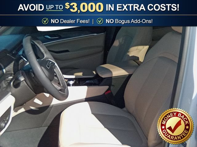 Used 2023 Jeep Grand Cherokee Limited RWD image 14