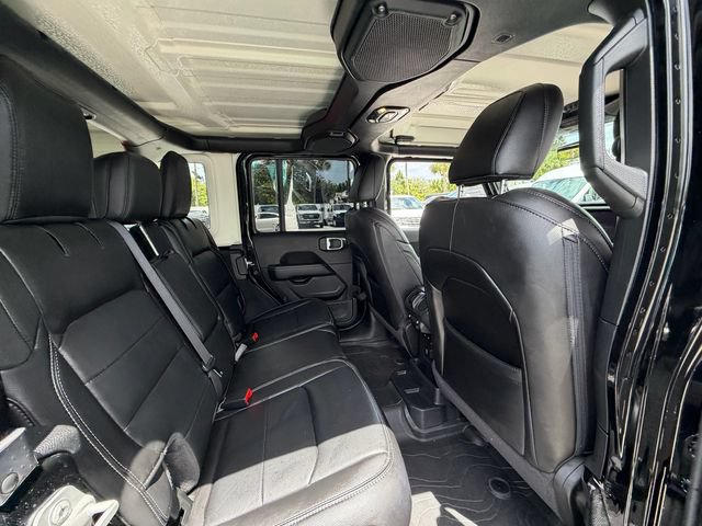Used 2023 Jeep Wrangler Unlimited Sahara w/ Cold Weather Group AWD/4WD image 12