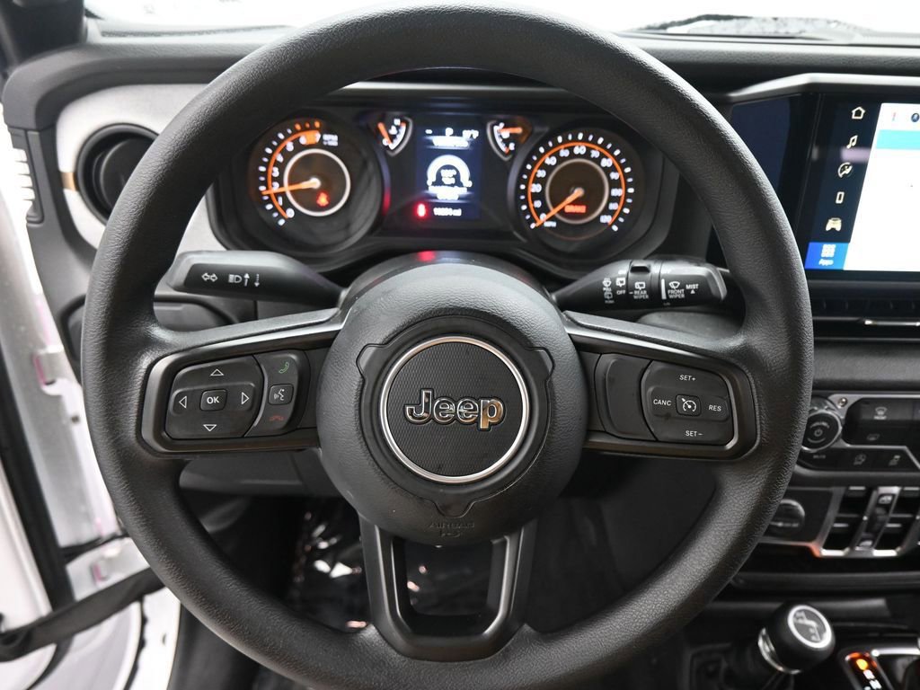 Used 2025 Jeep Wrangler Sport image 38