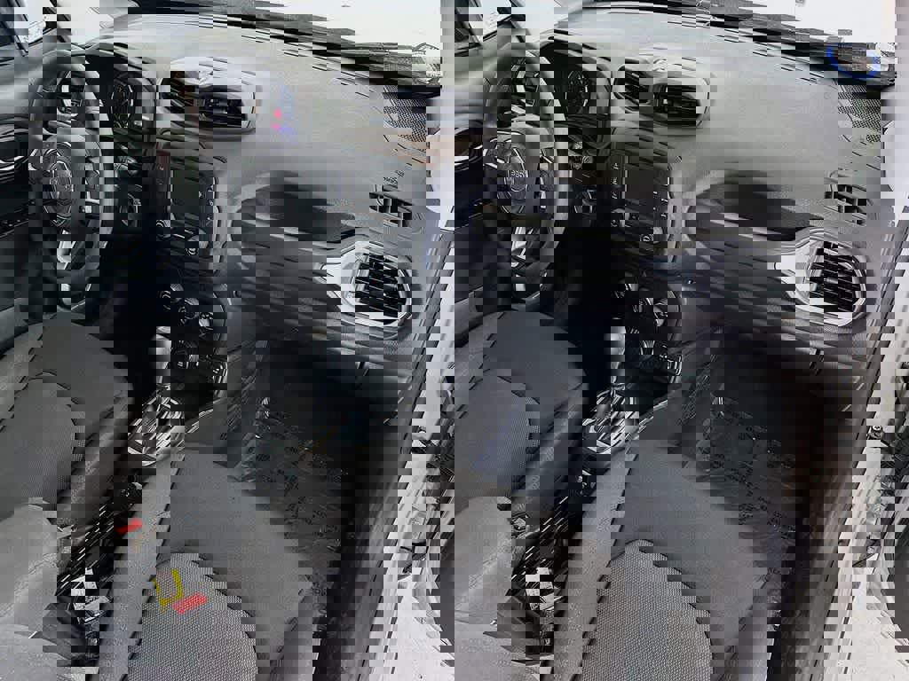 Used 2019 Jeep Renegade Sport image 31