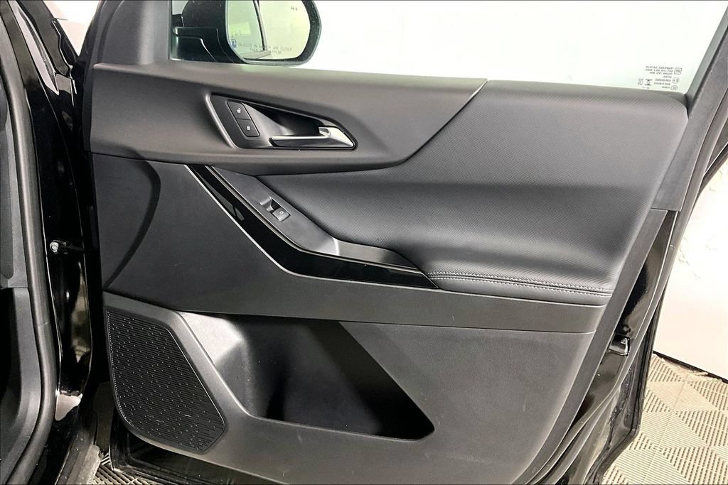 Used 2026 Chevrolet Equinox LT FWD image 19