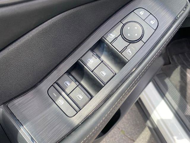 Used 2023 Nissan Rogue SV w/ SV Premium B Package AWD/4WD image 13