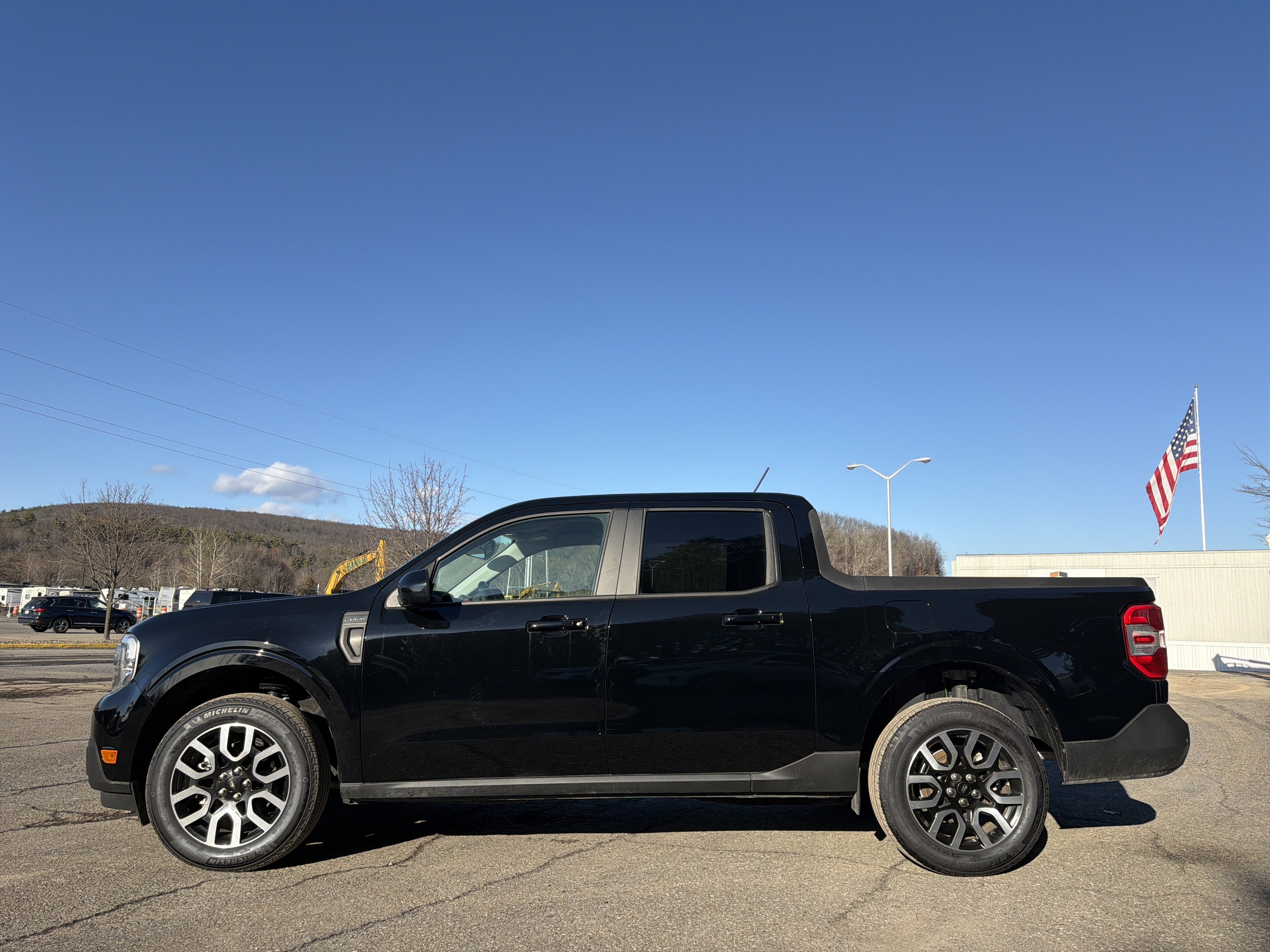 Certified 2024 Ford Maverick Lariat image 9