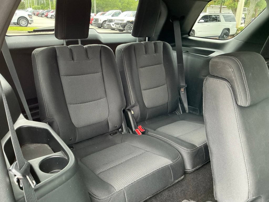 Certified 2018 Ford Explorer XLT FWD image 34