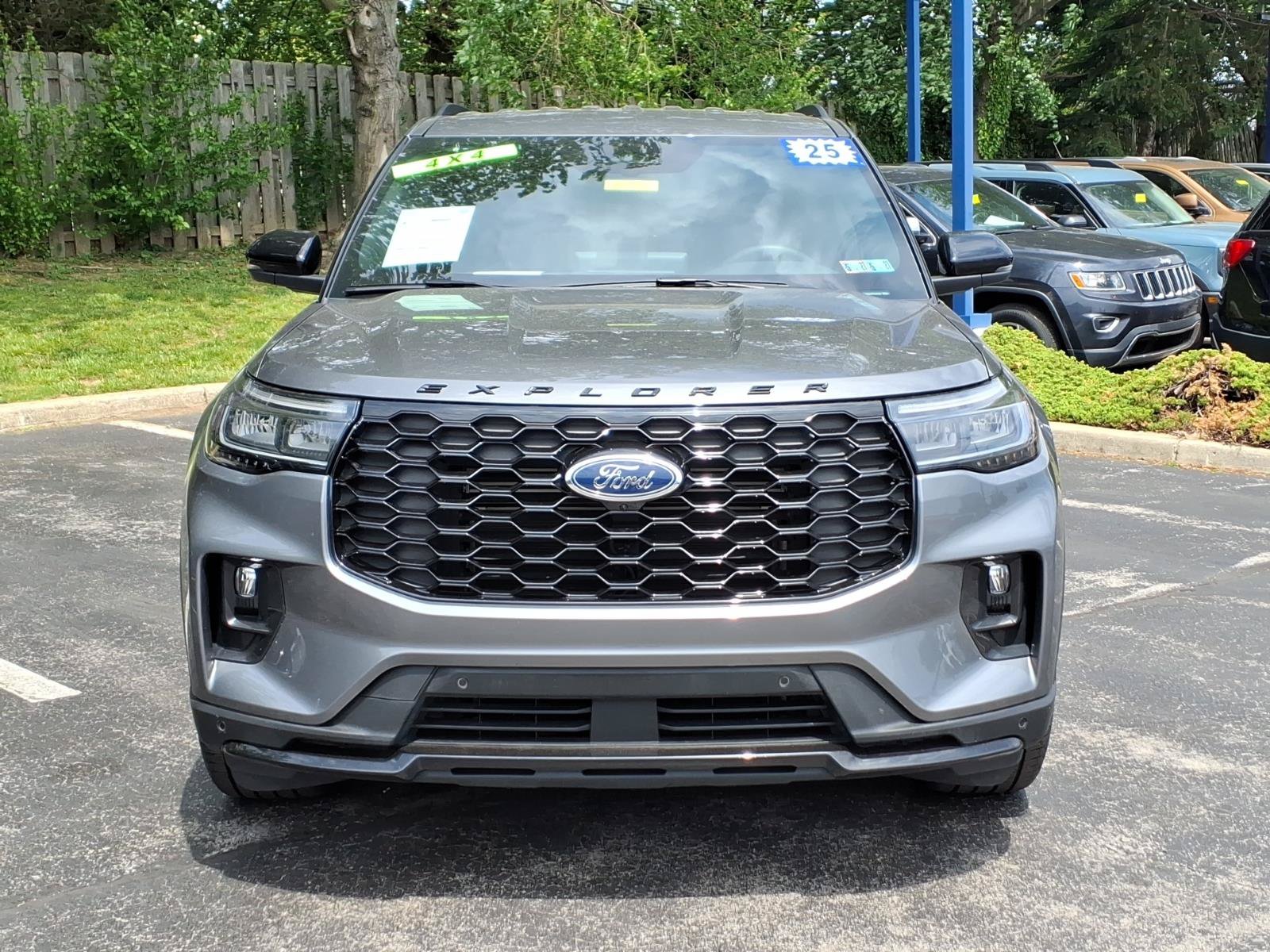 Certified 2025 Ford Explorer ST-Line w/ ST-Line Street Pack AWD/4WD image 9