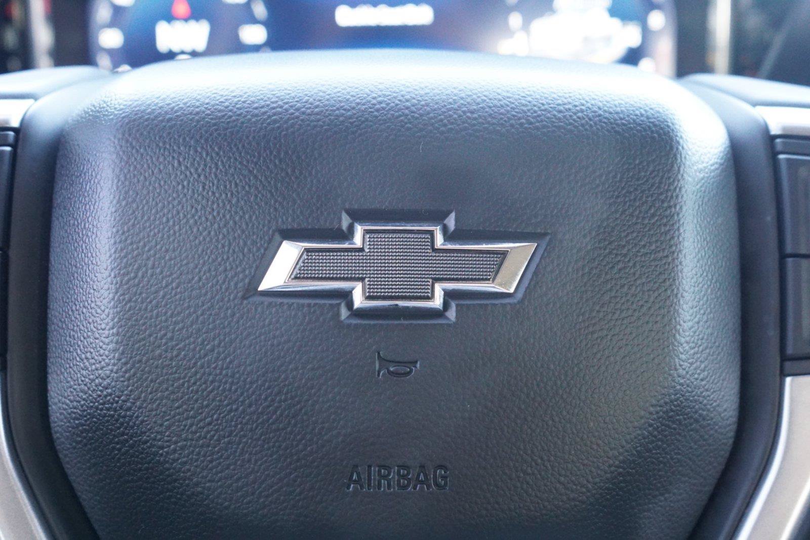 Used 2024 Chevrolet Silverado 2500 LT w/ Midnight Edition AWD/4WD image 14