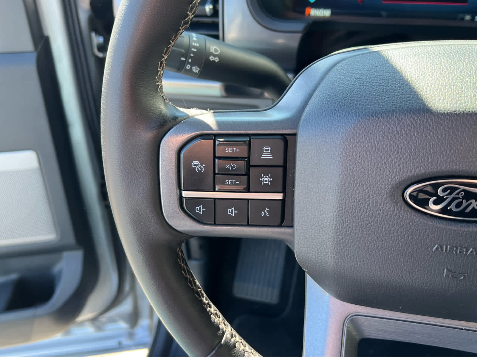 Certified 2025 Ford F150 Lariat image 33