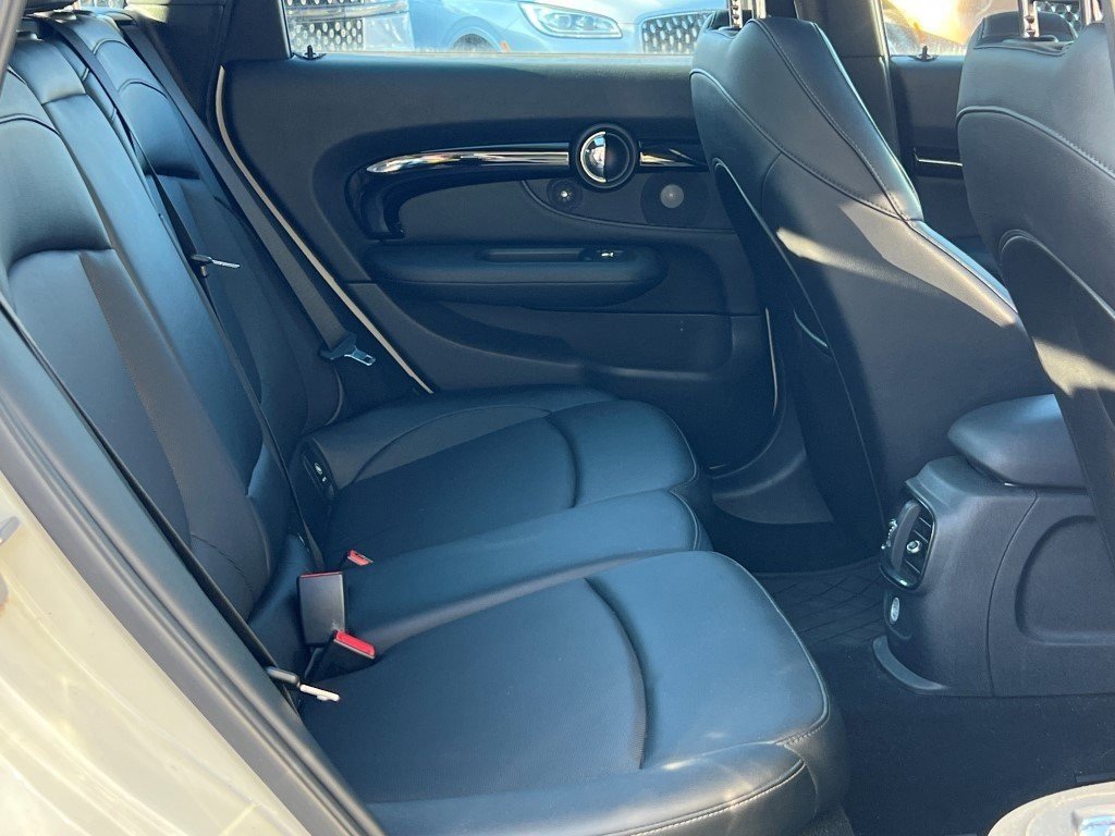 Used 2017 MINI Cooper Clubman S image 12