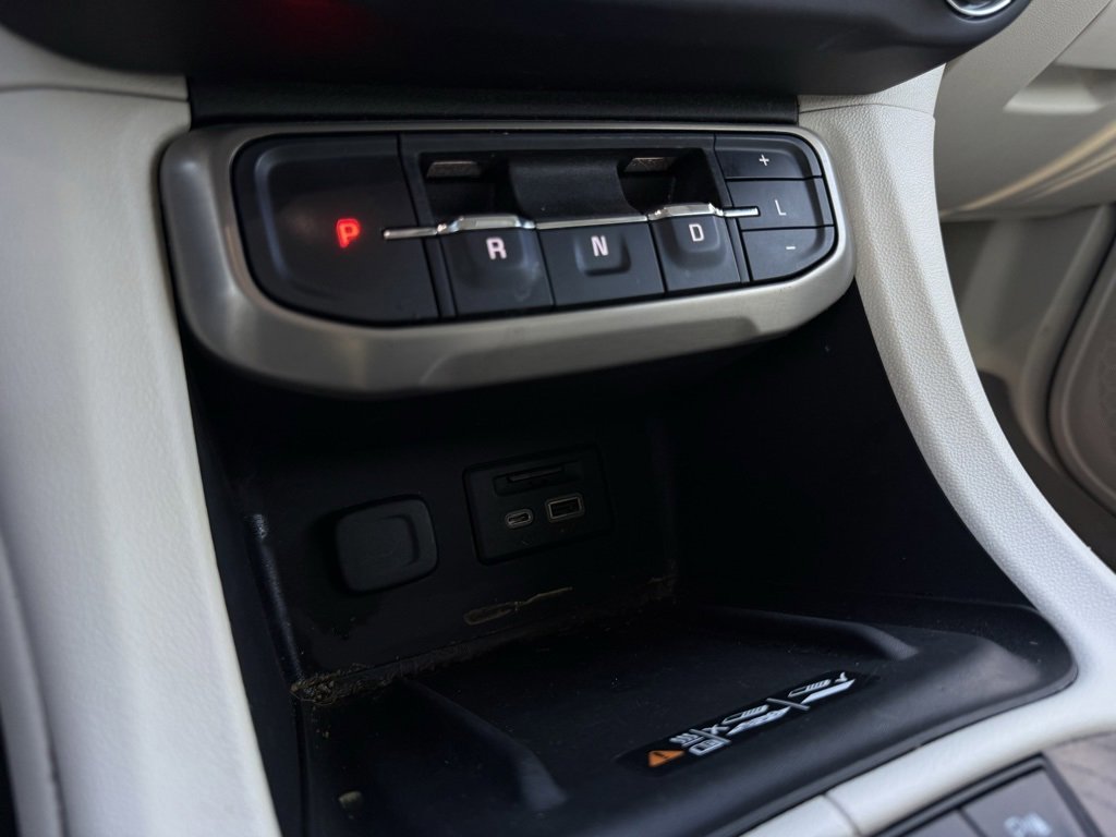 Used 2021 GMC Acadia Denali w/ Denali Technology Package image 19