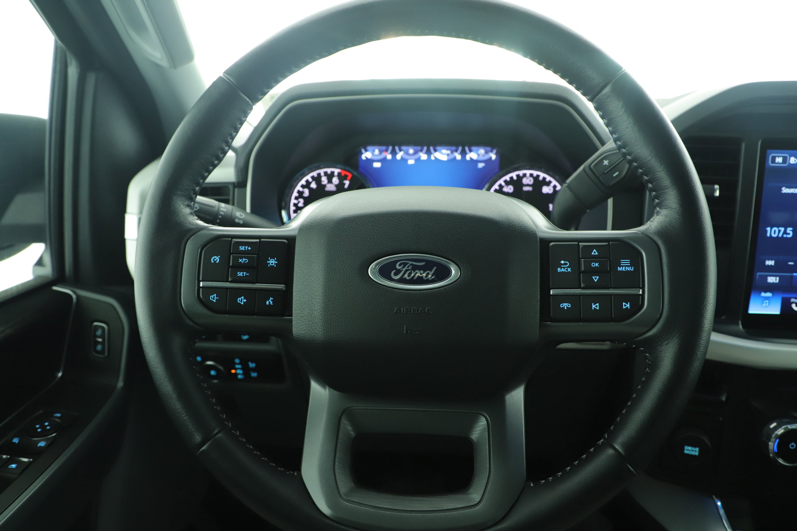 Certified 2022 Ford F150 XLT w/ Equipment Group 302A High image 16