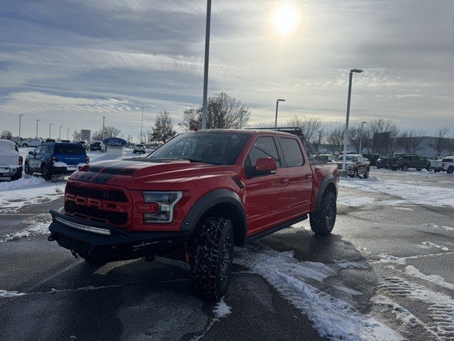 Certified 2019 Ford F150 Raptor w/ Equipment Group 802A Luxury image 3