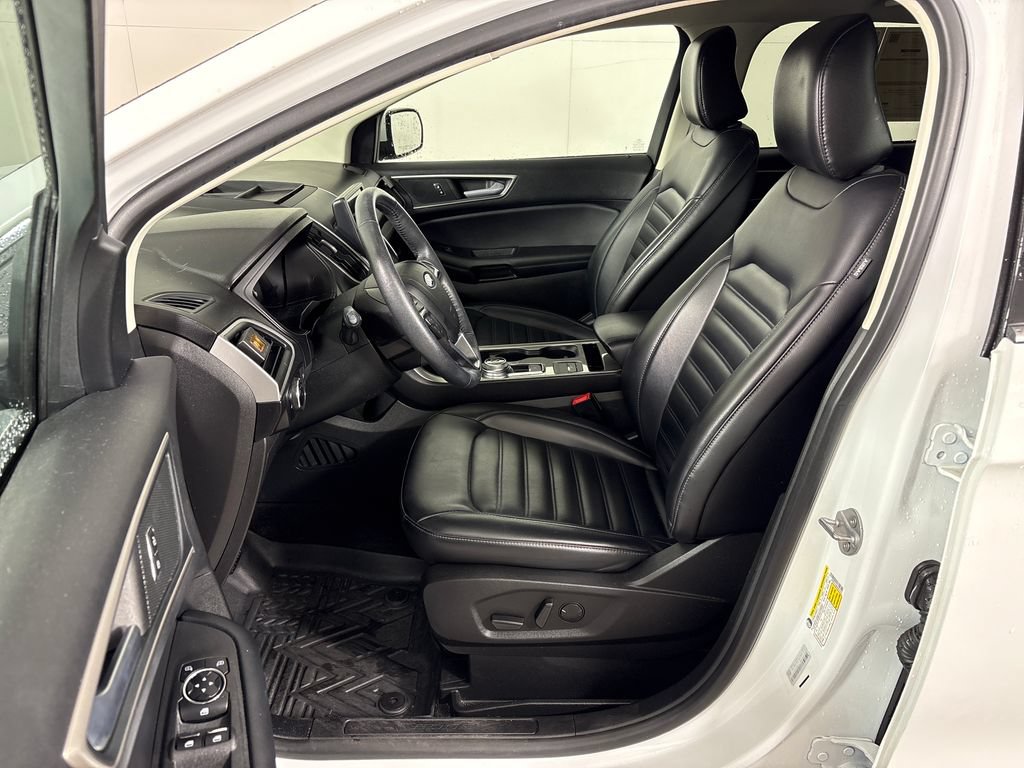 Certified 2024 Ford Edge SEL AWD/4WD image 31