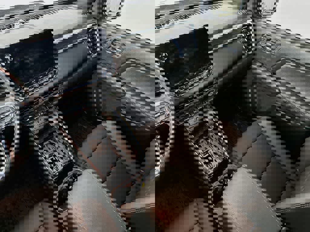 Used 2023 GMC Canyon Elevation w/ Elevation Premium Package image 11