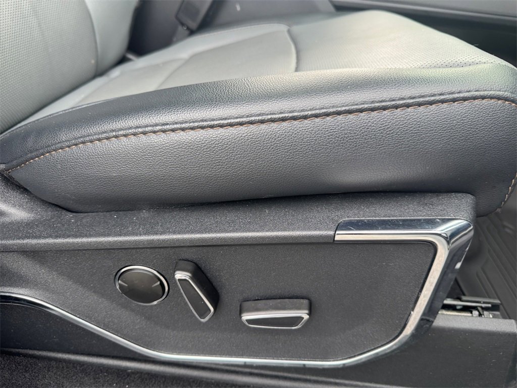 Certified 2023 Ford F150 Lightning Lariat w/ Equipment Group 511A High image 18