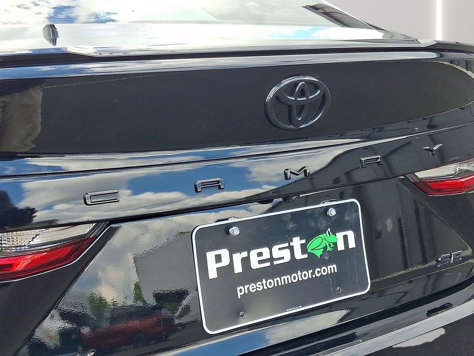 Used 2025 Toyota Camry SE FWD image 30