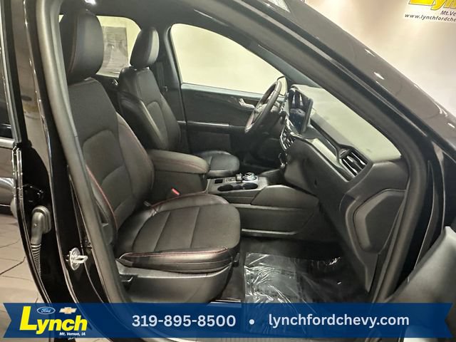 Certified 2026 Ford Escape ST-Line Select w/ Equipment Group 401A AWD/4WD image 8