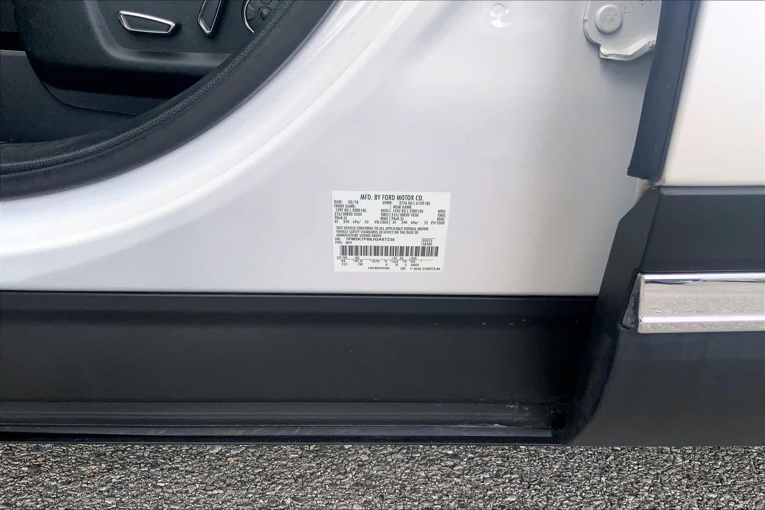 Certified 2018 Ford Explorer Limited w/ Equipment Group 301A FWD image 32
