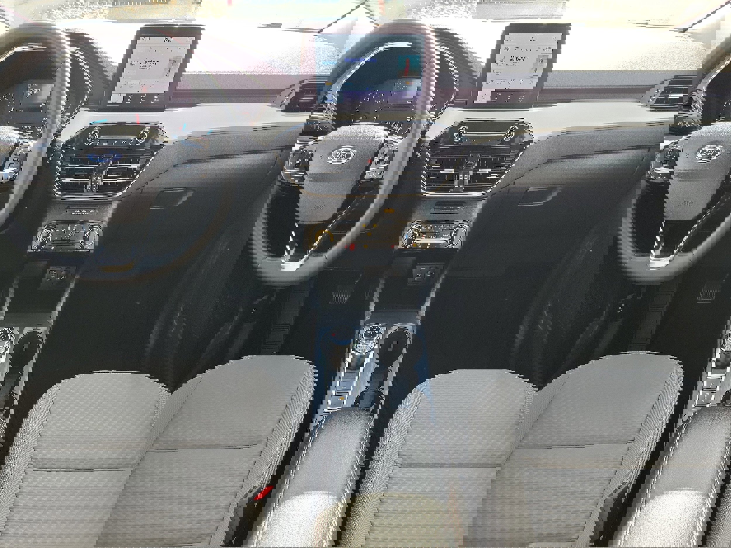 Certified 2022 Ford Escape SE w/ Cold Weather Package image 15