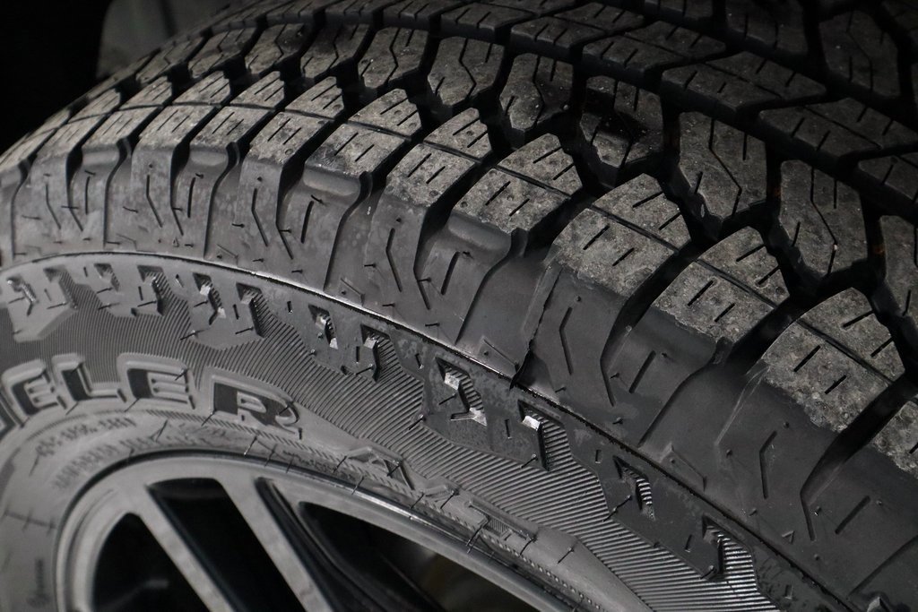 Used 2021 GMC Sierra 1500 Elevation image 19