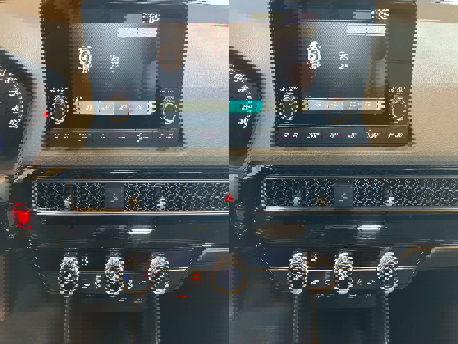 Used 2023 Honda Civic LX image 19