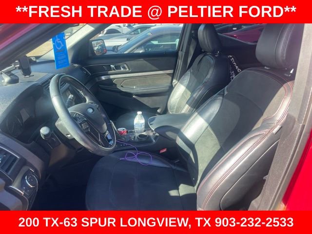 Certified 2019 Ford Explorer XLT w/ Equipment Group 202A image 10